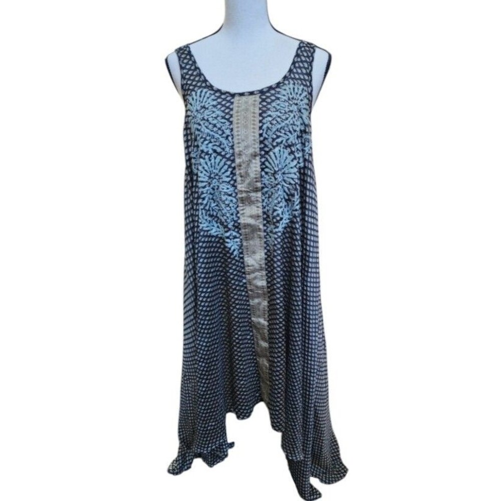 Love Kyla Silk Lightweight Embroidered Dress Boho Size Small Flowy